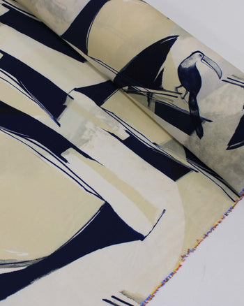 Tecido Viscose Premium Tucanos e Formas Abstratas Azul e Creme
