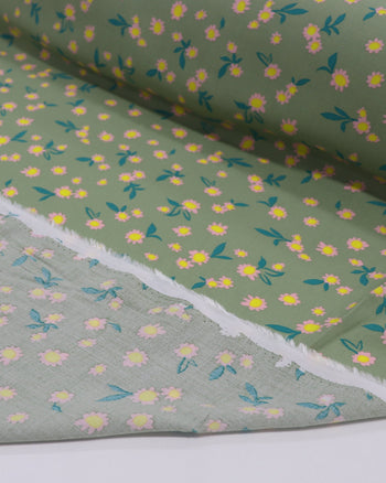 Tecido Viscose Tapete Floral Amarelo, Rosa e Tons de Verde