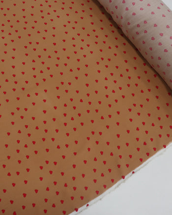 Tecido Viscose Micro Corações Vermelho e Caramelo
