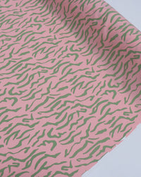 Tecido Viscose Animal Print Verde e Rosa Chiclete