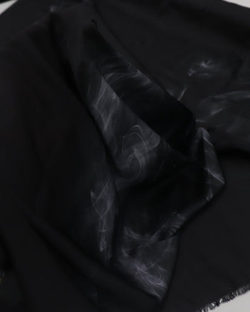 Tecido Crepe Silk Italiano Estampa Lenço Pintura Fumaça Abstrata (1,5m x 1,47m)