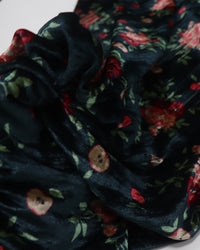 Tecido Veludo Texturizado Italiano Flores e Maçãs Vermelho e Tons de Verde