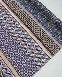 Tecido Crepe Silk Italiano Multi Estampa Geométrica em Recortes Verticais Colorido