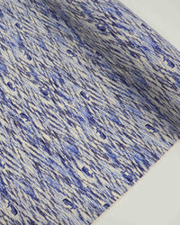 Tecido Viscose Texturizada Barcos e Mar em Riscos Tons de Azul e Offwhite