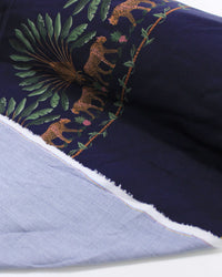 Tecido Viscose Premium Barrado Estampa Lenço Flora e Fauna Colorido e Azul Marinho Noite