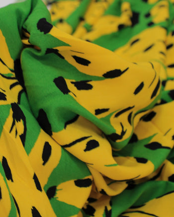 Tecido Viscose Premium Brasilidade Bananas Amarelo e Verde