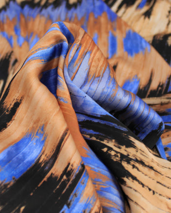 Tecido Viscose Mista Acetinada Italiano Listras Verticais em Tie Dye Tons Terrosos
