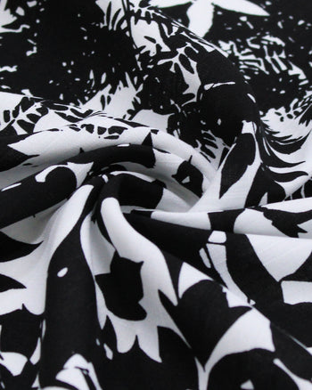 Tecido Viscose Texturizada Ramos e Folhas P/B