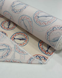 Tecido Viscose Premium Sardine em Círculos Vermelho, Azul e Lichia