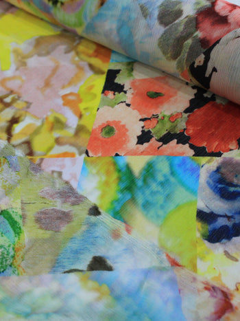 Tecido Crepe Chiffon Italiano Flores em Aquarela Colorida
