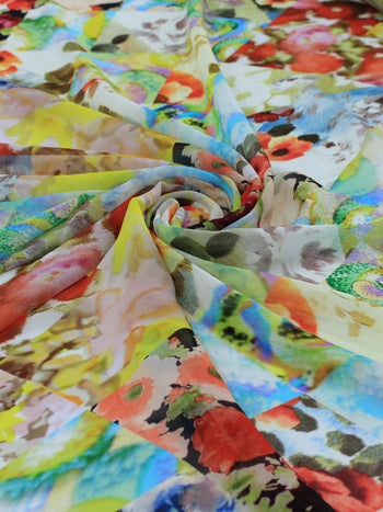 Tecido Crepe Chiffon Italiano Flores em Aquarela Colorida