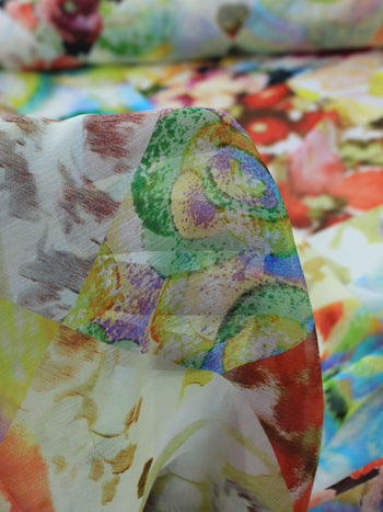 Tecido Crepe Chiffon Italiano Flores em Aquarela Colorida