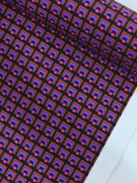 Tecido Tricoline Micro Simbolo Preto Rosa e Roxo