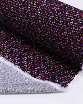 Tecido Viscose com Lurex Micro Estampa Rosa, Vermelho e Preto