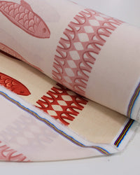 Tecido Viscose Premium Barrado Sardine Decrescente Vermelho e Creme