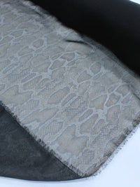 Tecido Crepe Chiffon com Foil Animal Print Cobra Preto