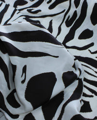 Tecido Viscose Italiana Macro Étnico P/B