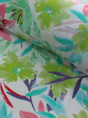 Tecido Crepe GGT Flores Tons de Verde e Rosa