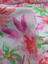 Tecido Crepe GGT Flores Tons de Rosa e Verde