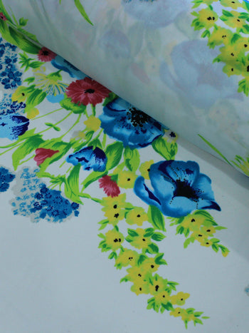 Tecido Crepe Chiffon Buque Flores Azul e Branco