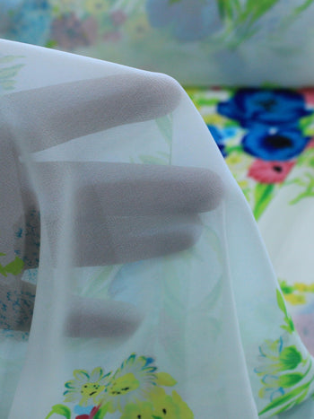 Tecido Crepe Chiffon Buque Flores Azul e Branco